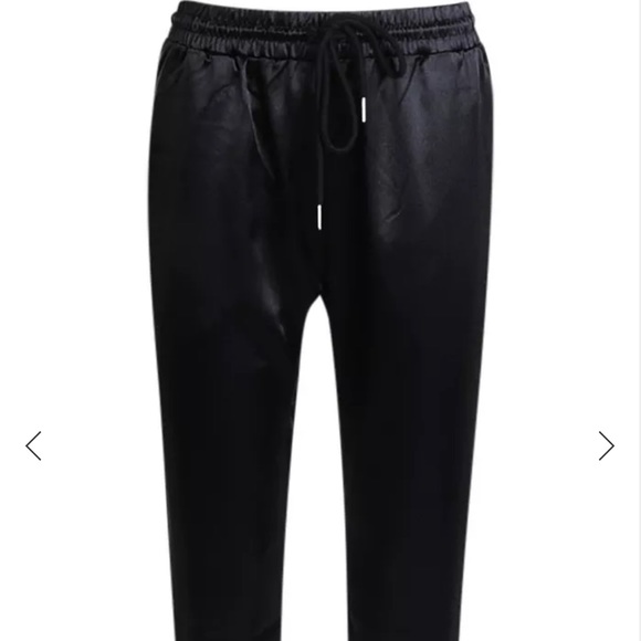 NWT Boohoo Black Satin Utility Jogger Small - Picture 2 of 6